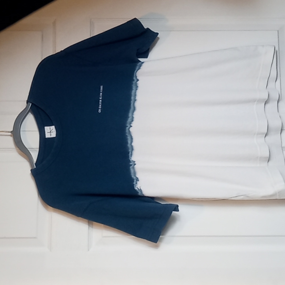 Vintage Calvin Klein Blue/White tye dye t-shirt large